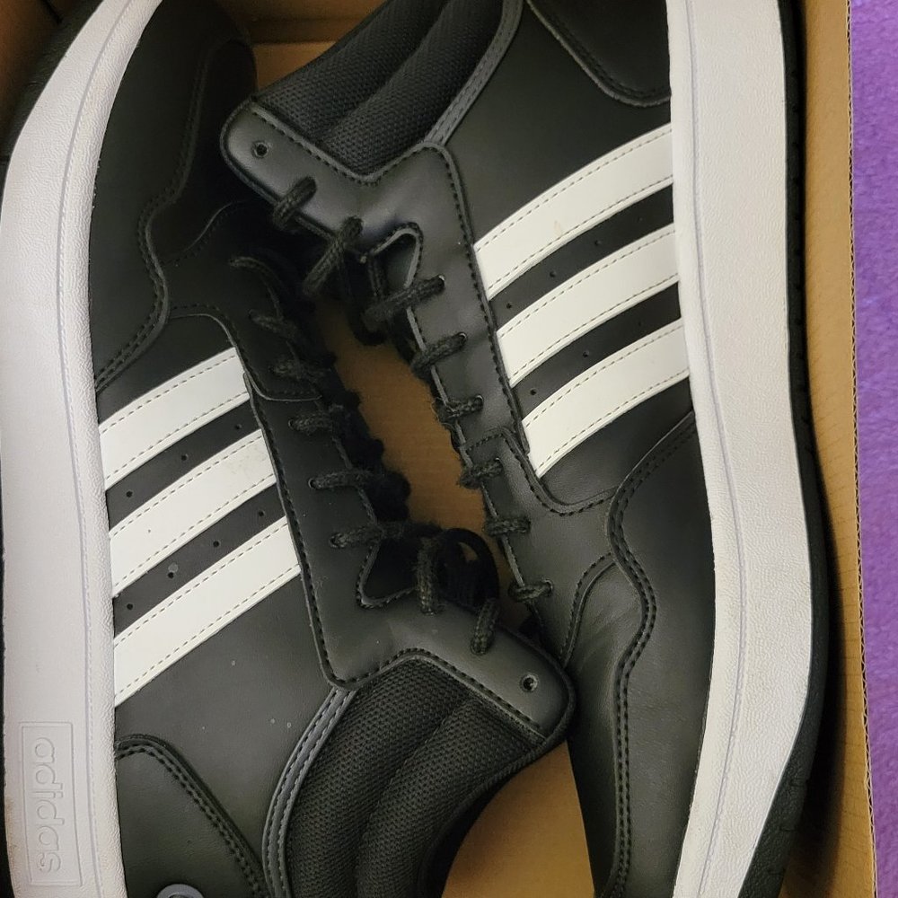 MEN'S ADIDAS HOOPS 3.0 MID SNEAKERS